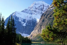 亚冠-奥斯卡点射魏震直红 10人海港1-1战平光州FC.